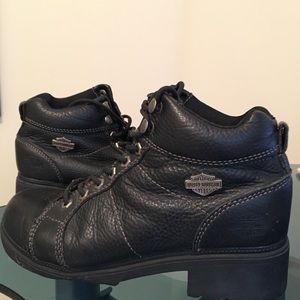 Ladies Harley Davidson leather boots